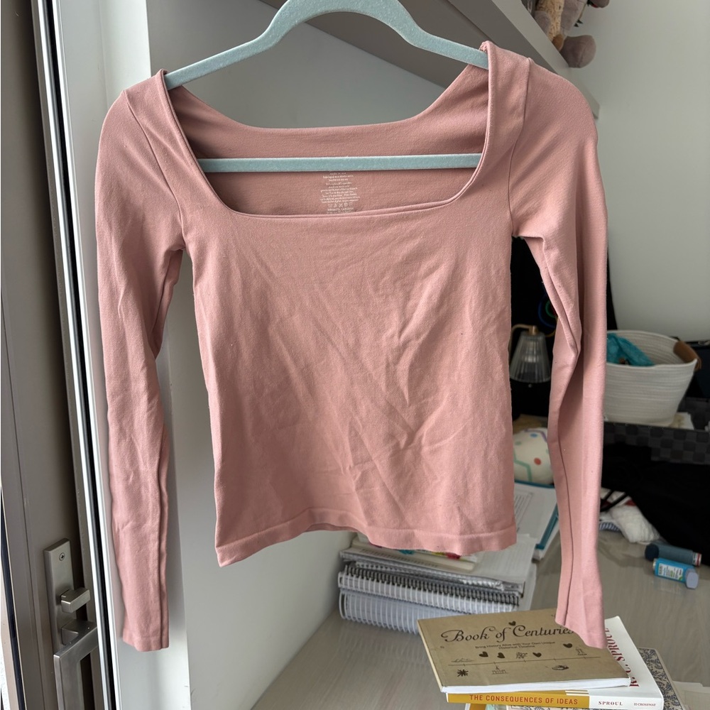 Women's Pink Long Sleeve Top